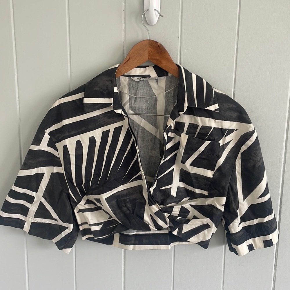 Cropped blouse